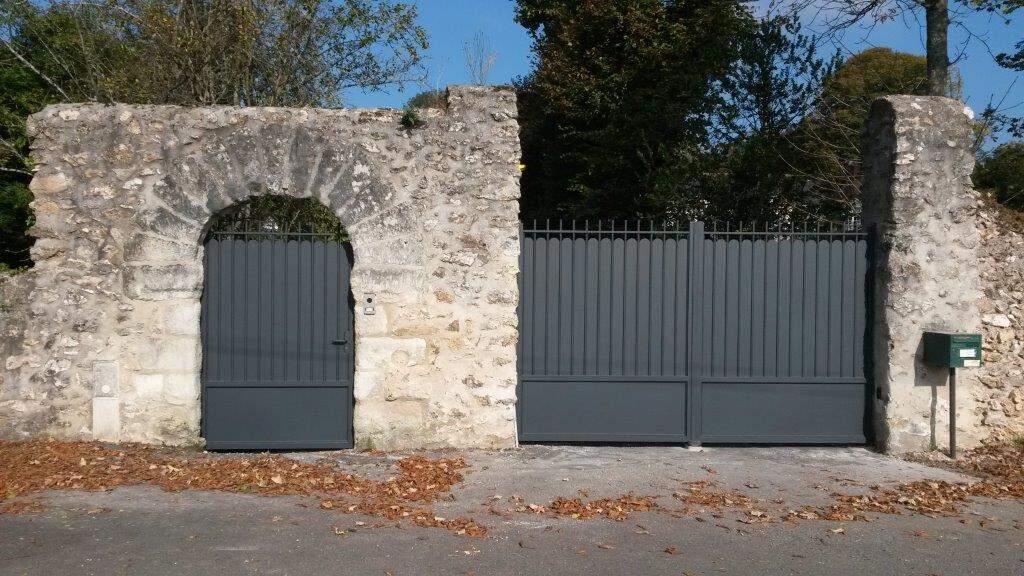 Installation de portails manuels et électriques à Fondettes, Saint-Cyr-sur-Loire, tours, Saint-Cyr-sur-Loire et La Membrolle-sur-Choisille